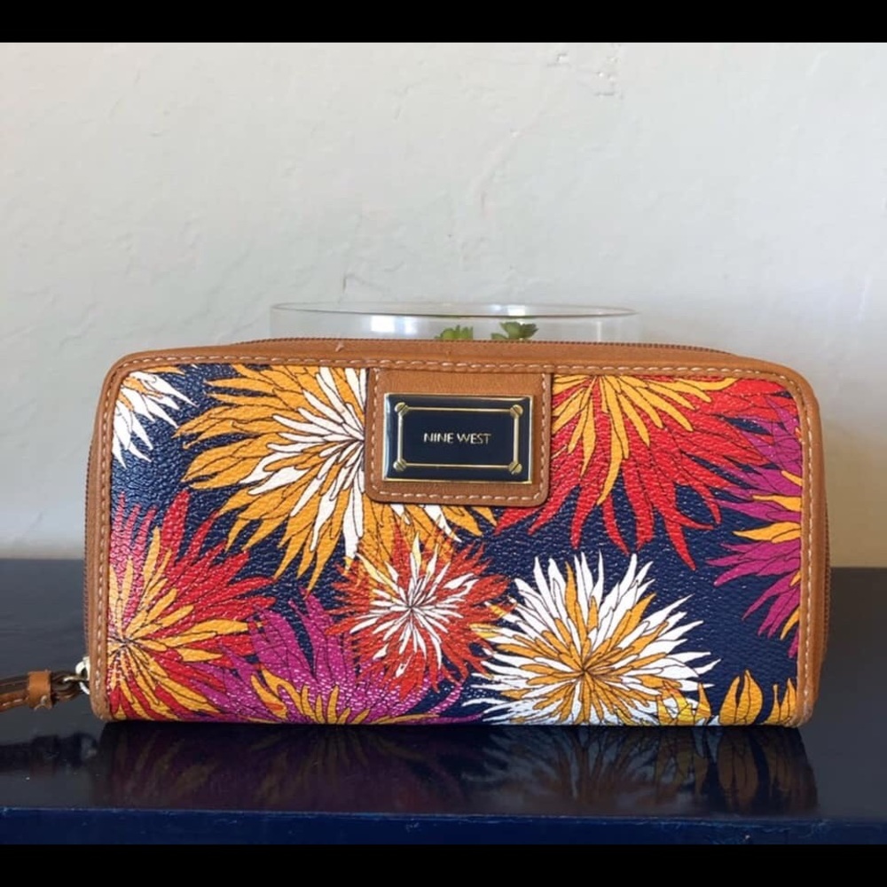 Authentic Purse With Matching Wallet - image 2